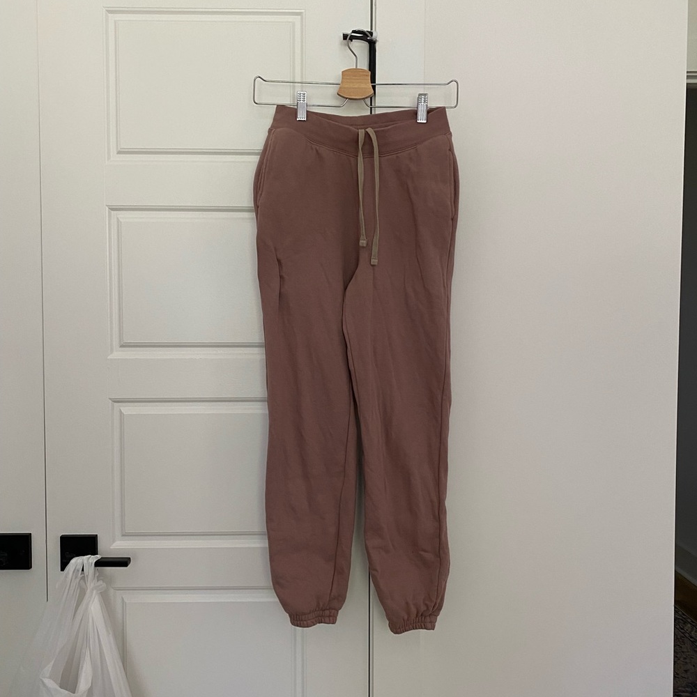 Girlfriend Collective Sweatpants in Taro